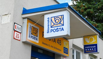 Po väčších mestách má prísť na rad vidiek. Pošta bude ďalej zatvárať pobočky, prichádza však s alternatívou