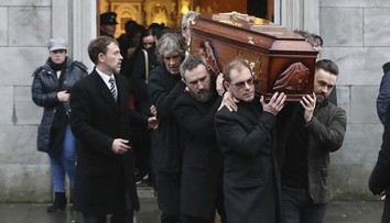 Dolores O’Riordan (†46) pochovajú v utorok. So speváčkou sa lúči rodina aj fanúšikovia