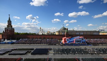 OBRAZOM: Žiadne lietadlá a jeden starý tank. Ruské oslavy víťazstva nad nacizmom sprevádzajú prísne opatrenia