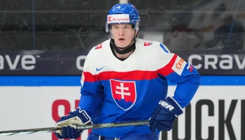 Skvelé správy zo zámoria. Slovenský talent výrazne napreduje, čoskoro môže byť v NHL