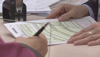 Nezabudnite požiadať zamestnávateľa o zúčtovanie daní. Doložiť treba ale rôzne potvrdenia