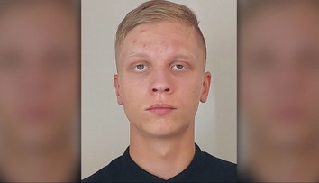 Útočník zo Spišskej Starej Vsi sa postavil pred súd. Po brutálnom útoku na gymnáziu zostáva naďalej za mrežami