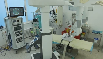 Revolučný chirurgický robot pomáha deťom v Bratislave: Jeho zásahy sú presnejšie než ľudské ruky