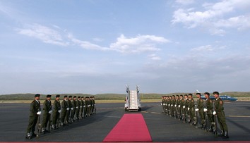 Lietadlo so zastupujúcim premiérom Belize sa zrazilo s autom a zrútilo do mora