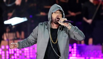 Eminem sa stane starým otcom. Jeho dcéra Hailie Jade potvrdila, že je tehotná