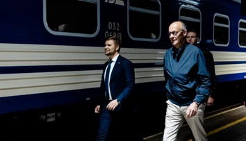 Nemecký kancelár Merz pricestoval do Kyjeva. Rusko v tom čase zaútočilo na most v meste