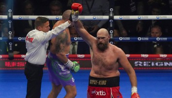 Tyson Fury všetkých prekvapil svojím rozhodnutím. Legendárny boxer oznámil koniec kariéry