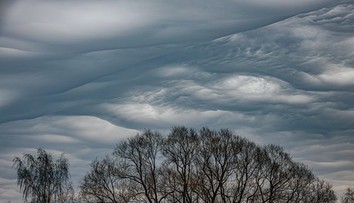 FOTO: Zvlnené nebo nad Chorvátskom. Nezvyčajné mraky vyvolali vlnu konšpirácií