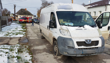 Tragédia na juhu Slovenska. Kuriér si pri cúvaní nevšimol ženu