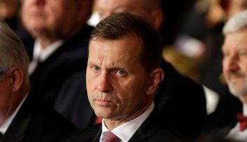 Českého mediálneho magnáta brutálne napadli. Dvaja maskovaní muži ho zbili pri dome