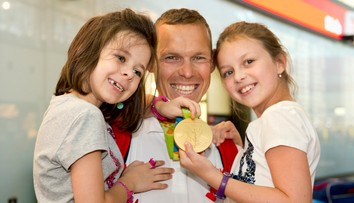 Najväčší slovenský hrdina z Ria je už doma, takto ho vítala rodina