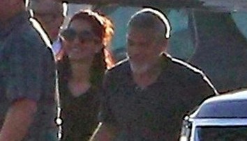 Clooneyovci ukázali dvojičky. Už ich viac neskrývajú