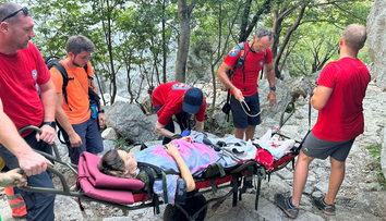 Turistka zažila na dovolenke v Chorvátsku poriadny šok. Počas túry porodila dieťa, vôbec netušila, že je tehotná