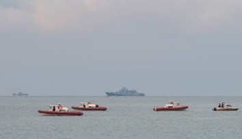 Piloti stihli cestujúcich varovať pred možnou haváriou