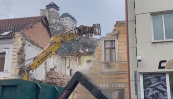 Časť národnej kultúrnej pamiatky v Trenčíne zbúrali bez povolenia. Polícia začala trestné stíhanie