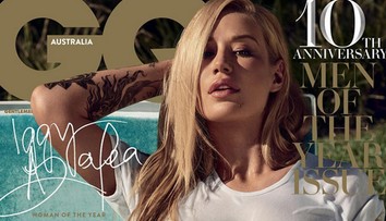 Povedali by ste, že toto sú silikóny? Iggy ako miss mokré tričko