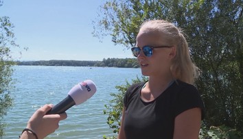 Boj o dobrý čas sa zmenil na boj o život. Plavkyňa sa po uštipnutí osou takmer utopila