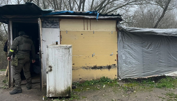 Obchodovanie s ľuďmi na Slovensku: Zneužívali ich a brali im dávky. Hrozí im až 12 rokov väzenia