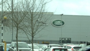 O prácu v automobilke Jaguar Land Rover sa uchádza viac ako 43-tisíc ľudí