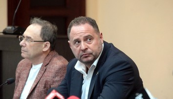 Jermak vyzbieral peniaze na kauciu. Bývalú pravú ruku Zelenského budú stíhať na slobode