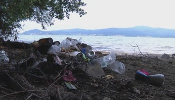 Samá špina a smeti. Na Zemplínskej šírave majú hlavu v smútku z nezodpovedných ľudí