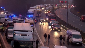 Tragický víkend na diaľniciach. Poľadovica a zlé počasie si vybrali svoju daň