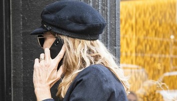 Slávnu herečku odfotili s prsteňom. Po jej vysvetlení je špekuláciám koniec