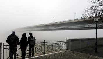 Koniec pracovného týždňa prinesie oblačné až zamračené počasie. Opäť platia výstrahy pred hmlami