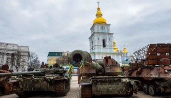 VIDEO: Ukrajina vyhlásila krátky letecký poplach. Sirény sa rozozvučali v Kyjeve a ďalších oblastiach