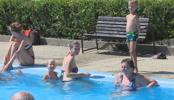 Mokré plavky môžu spôsobiť vážne problémy. Lekár varuje pred infekciami