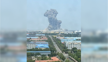 VIDEO: Chemickú továreň v Číne zdevastoval obrovský výbuch. Na mieste prebieha záchranná operácia