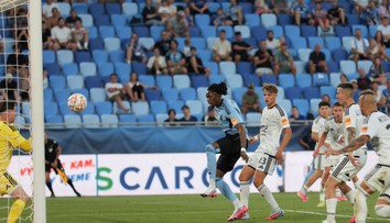 VIDEO: Slovan v Niké lige naďalej neinkasoval. Demoláciu Ružomberka režírovali premiéroví strelci