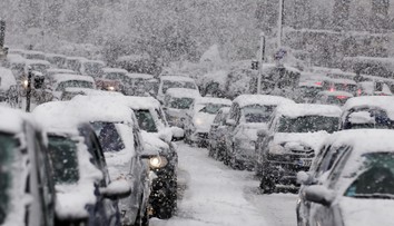 Vodiči majú v zime dve povinnosti navyše: O jednej niektorí ani nechyrujú