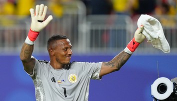Toľko zákrokov ešte v histórii nemal nik, brankár Curacaa žiaril pred kráľom: Mali by mi postaviť sochu