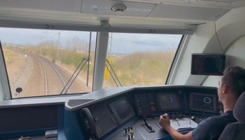 Rušňovodiči kritizujú Jozefa Ráža za plánované zavedenie kamier v kabínach. Ministerstvo reaguje