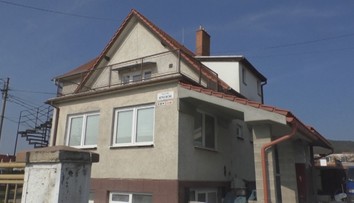 V dome v Bojniciach našli mŕtvu ženu (†46), zrejme ju niekto zadusil uterákom