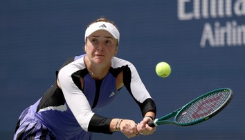 Hviezdna ukrajinská tenistka sa objavila priamo na fronte. Zorganizovala aj turnaj na podporu mládeže