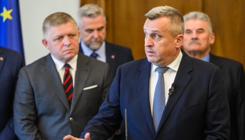 Danko napomína Fica: Voči partnerom sa správaj slušne a rieš problémy ľudí