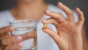 Dôležitý pre mozog aj vo vyššom veku? Vedci upozorňujú na význam bežného vitamínu