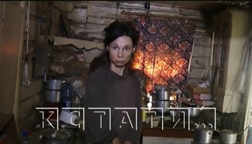 Matka držala svoju dcéru 26 rokov v neľudských podmienkach, kŕmila ju jedlom pre mačky