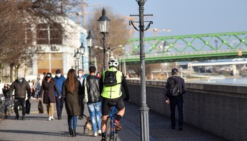 Bratislavský magistrát dostal mastnú pokutu za osvetlenie