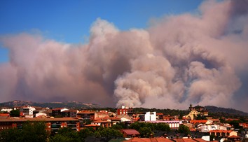 Nezastaviteľný živel. Francúzsko a Španielsko hlásia masové evakuácie