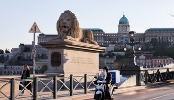 Iba pätina Maďarov má pocit, že žije lepšie než pred štyrmi rokmi, ukázal prieskum
