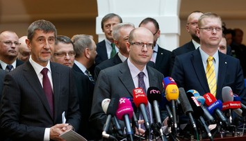 Babiš odmieta odstúpiť, chce od Sobotku garanciu, že koaličná zmluva platí