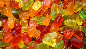 V obľúbených cukríkoch našli konope. Do želé sa nedostalo vo výrobe, bráni sa známa firma