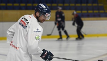 Nepríjemná skúsenosť hokejistu Juraja Valacha: Na ulici si vypočul, že jeho hendikepovaný syn patrí do ústavu