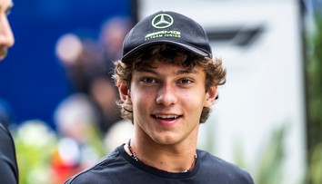 Otec povedal, že mi zatočí krk ako sliepke. Líder F1 pomáhal sestre s obchodom, do hodiny všetko predali