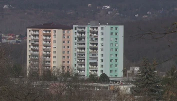 Bytový paradox Slovenska. Jedni nemajú na bývanie, inde sú nehnuteľnosti prázdne