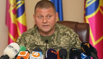 Zalužnyj chce kandidovať za prezidenta. V rebríčku popularity predbehol aj Zelenského