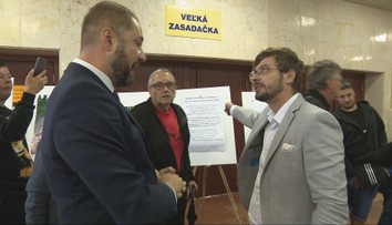 Kontroverzný pamätník rozdelil Košičanov. Z proruského tábora padla aj výzva na streľbu